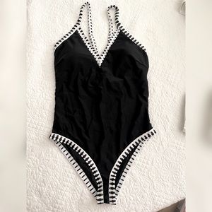 Black & white v-neck one-piece halter bathing suit
